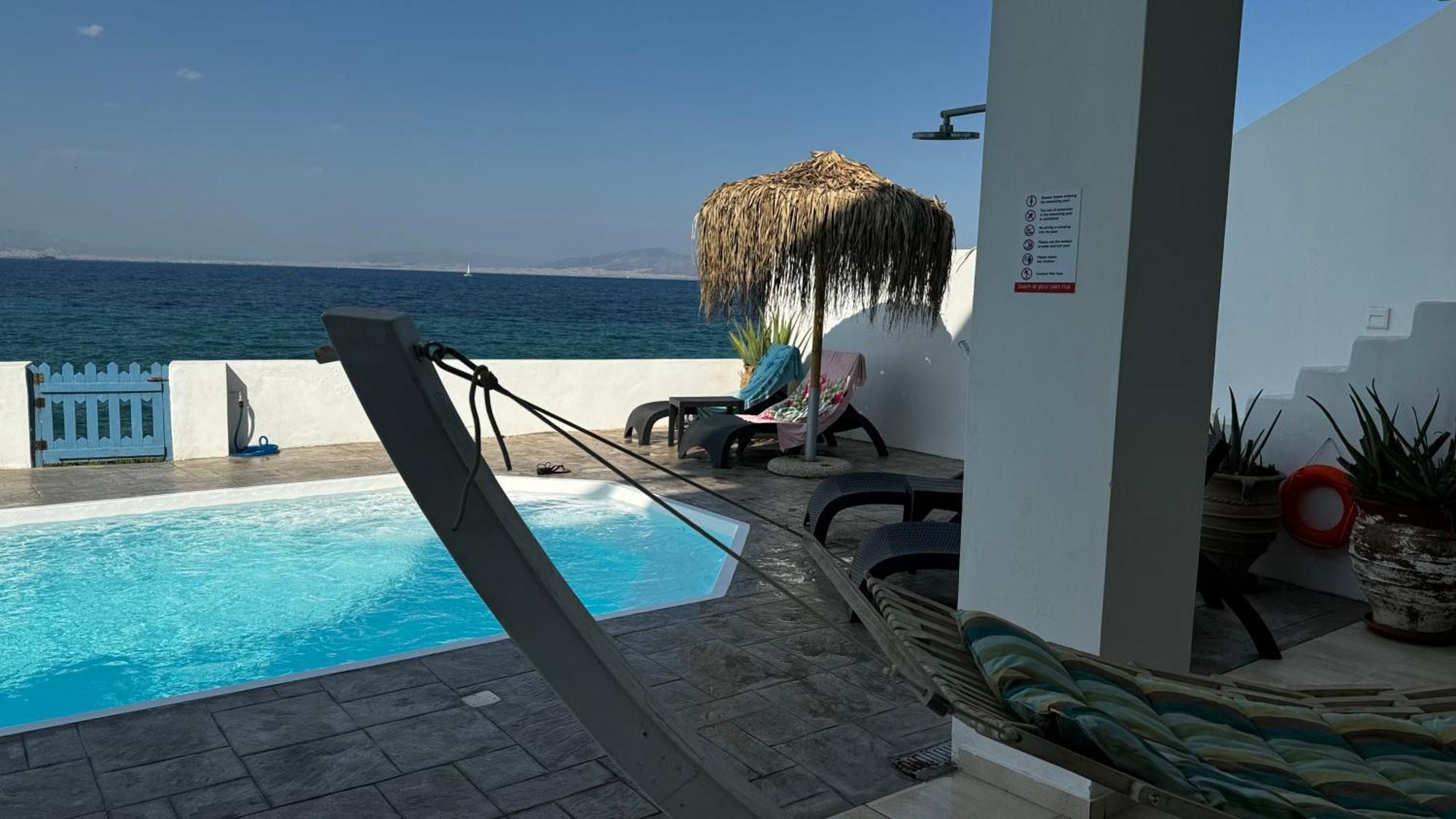Nv Pool Villa Agioi Bagian luar foto